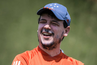 Pedrinho confirma negociação com Fernando Diniz para técnico do Vasco