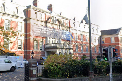 Menina de 7 anos perde olho após ser atingida por estilhaços de bateria de vape