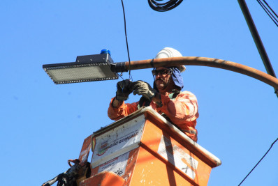 Ilumina São Gonçalo já chegou a 75% do município