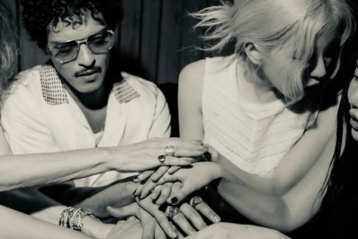 Novo affair? Bruno Mars revela encontro com integrante da banda sul-coreana Blackpink