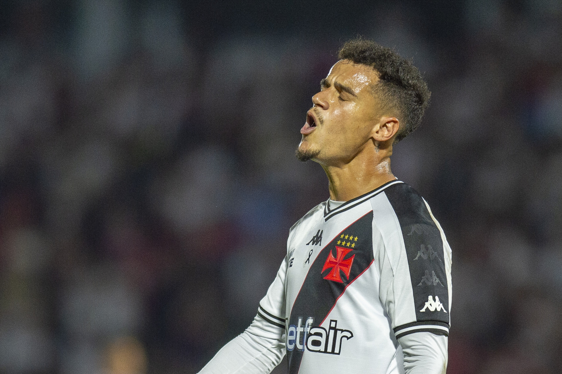 Philippe Coutinho lamentando durante a derrota do Vasco para o São Paulo - Anderson Romão/Agif/Estadão Conteúdo