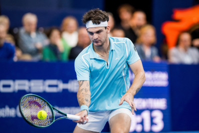 Thiago Wild desperdiça chances cai para Tsitsipas pelas oitavas do ATP da Antuérpia