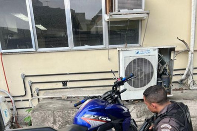 PM prende suspeito com motocicleta roubada no Vilar Novo em Belford Roxo