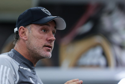 Fluminense inicia contatos para contratar Gabriel Milito, ex-técnico do Atlético-MG