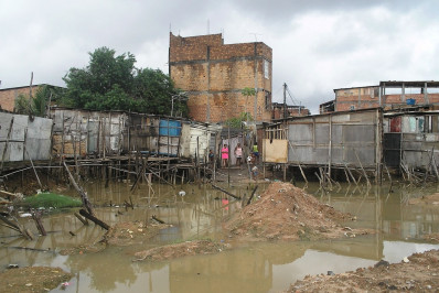 Uma a cada oito pessoas no mundo vivem em pobreza aguda, alerta ONU