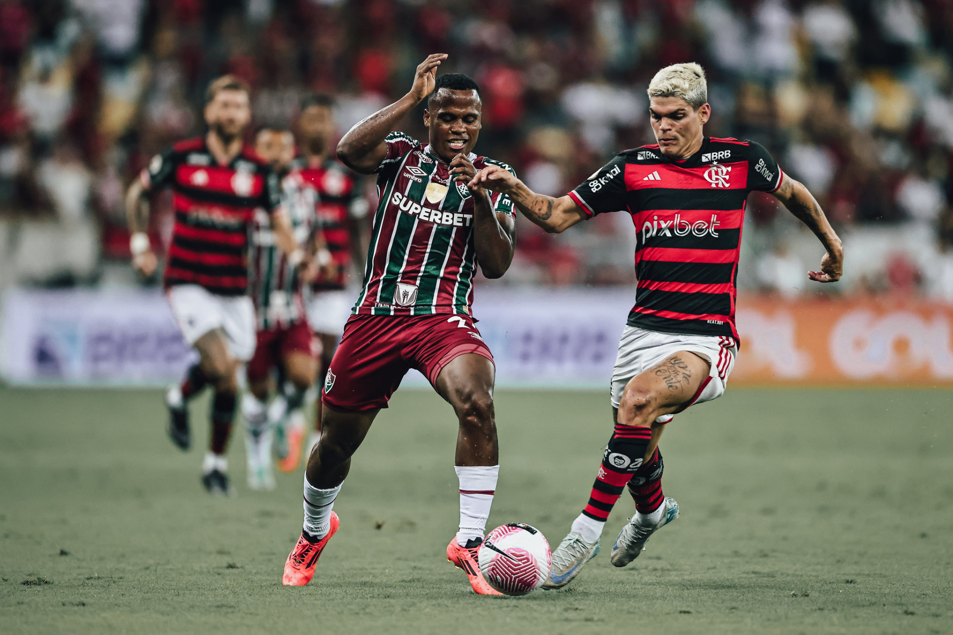 Lance do jogo entre Flamengo e Fluminense - Lucas Merçon/Fluminense FC