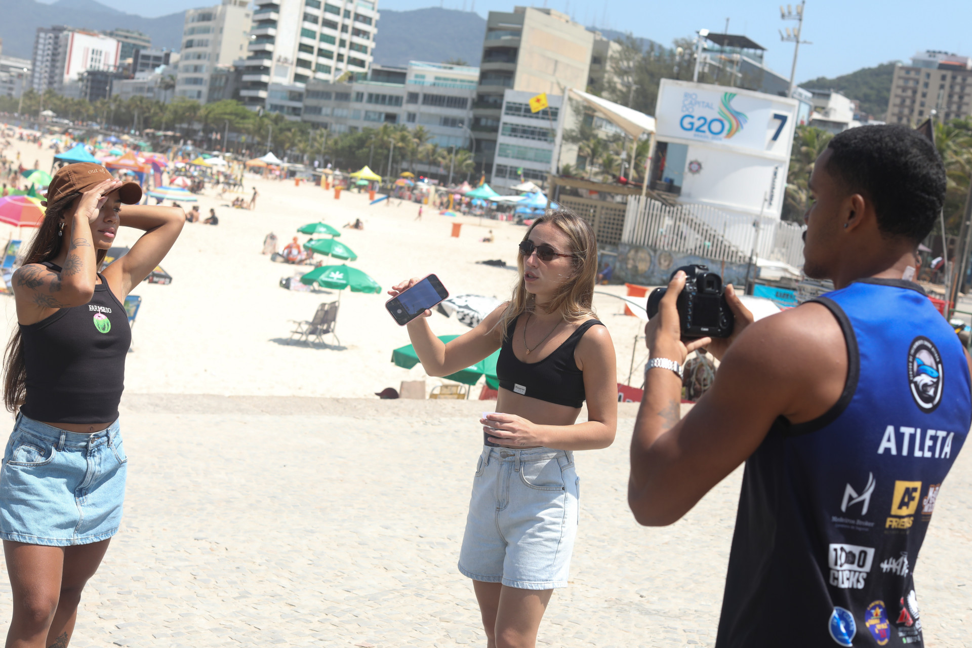 Marcio Eduardo sai do Parque Uni&atilde;o, em Bonsucesso, paras trabalhar na Zona Sul - Pedro Teixeira/Ag&ecirc;ncia O Dia