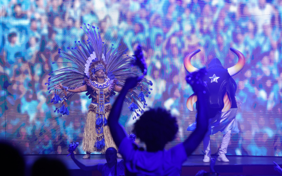 Espetáculo 'Aquele Abraço' é a atração da temporada no Roxy - Reginaldo Teixeira