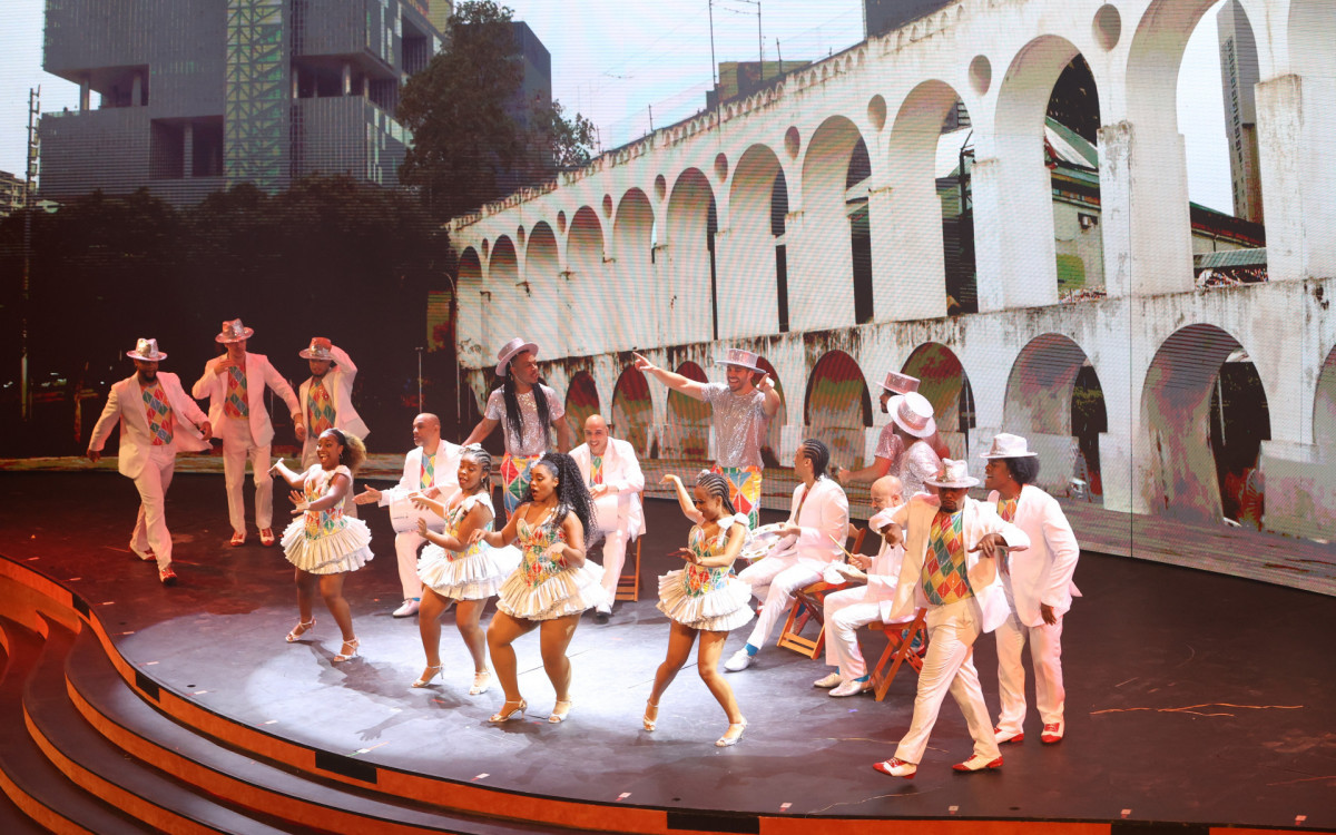 Boemia da Lapa e samba é mostrada no espetáculo musical 'Aquele Abraço' - Reginaldo Teixeira/ divulgação