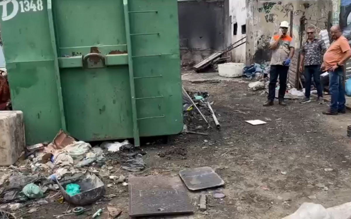 Polícia Civil prendeu o dono de ferro-velho clandestino nas imediações da Comunidade da Pedreira, na Zona Norte