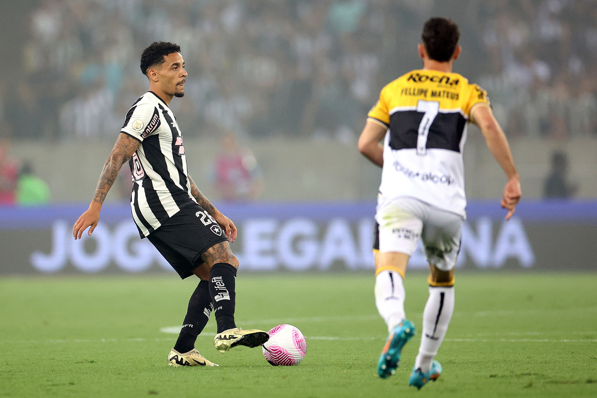 Botafogo e Crici&uacute;ma empataram no Maracan&atilde; - Vitor Silva/Botafogo