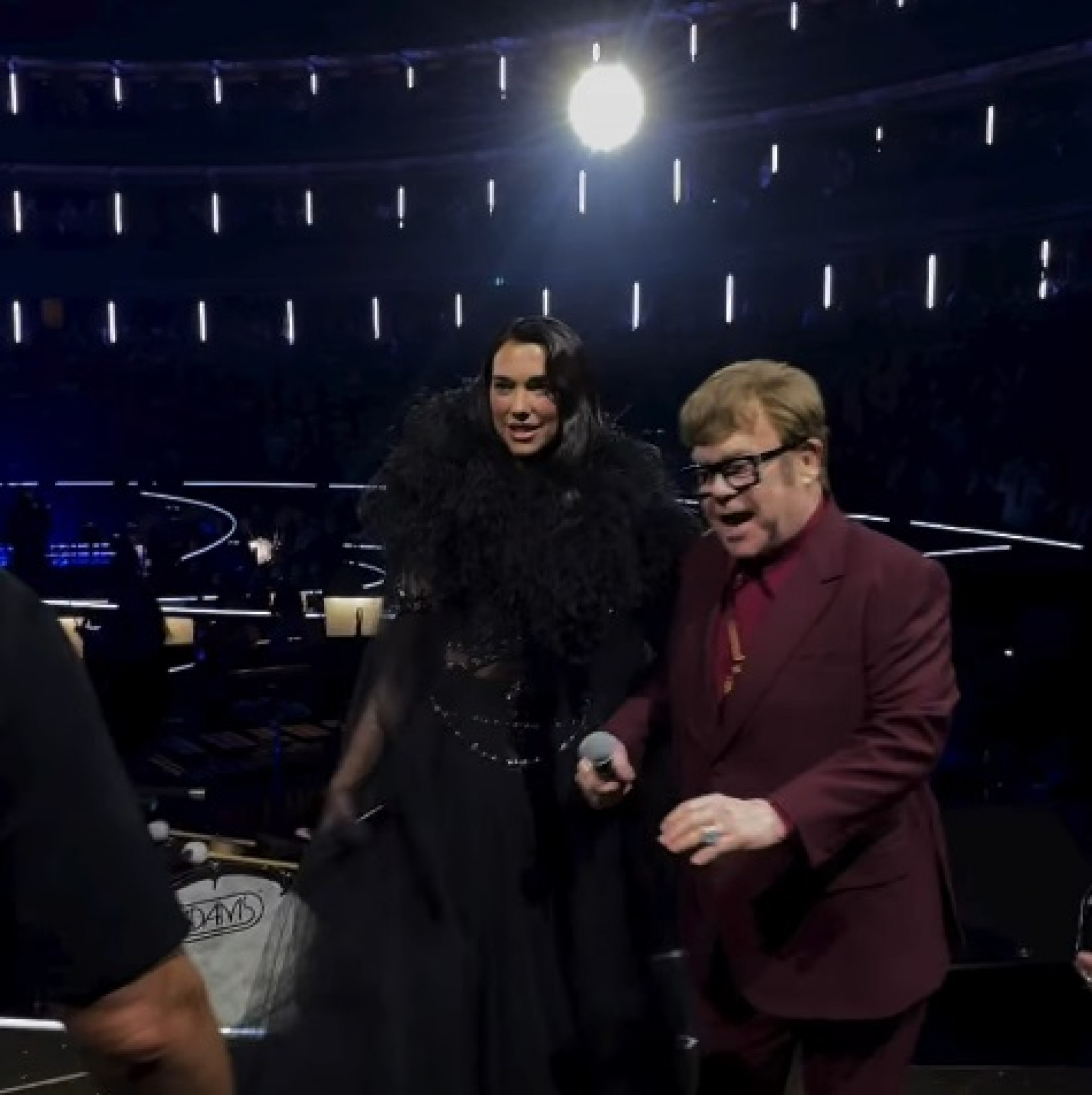 Dua Lipa canta com Elton John - Reprodução de vídeo / lee_cook