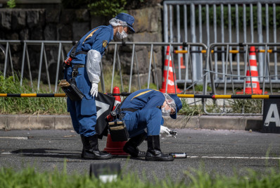 Homem é preso em Tóquio por lançar coquetéis molotov contra sede do partido governante