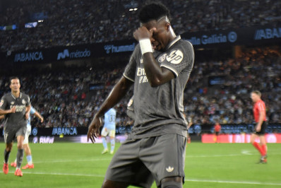 Vini Jr marca, Real Madrid vence e se aproxima do líder do Campeonato Espanhol