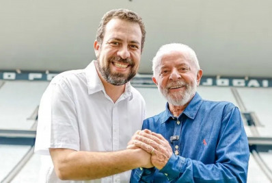 Lula pede a eleitores que deem chance a Guilherme Boulos em São Paulo