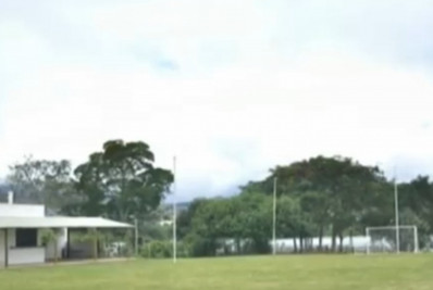 MPRJ denuncia proprietários do campo de futebol onde descarga elétrica matou criança