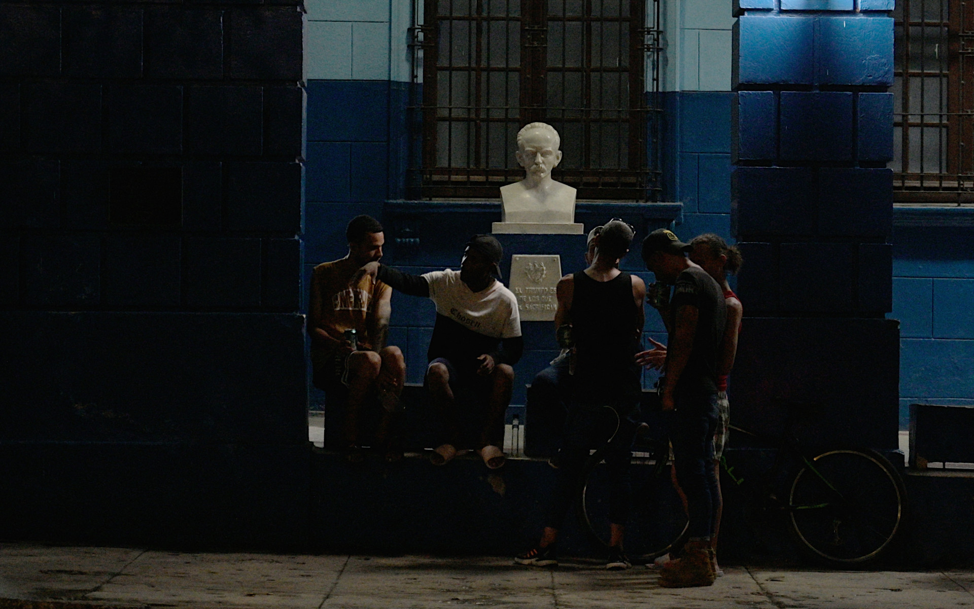 Cerca de 10 milhões de cubanos são afetados pela falta de energia elétrica - Adalberto Roque / AFP