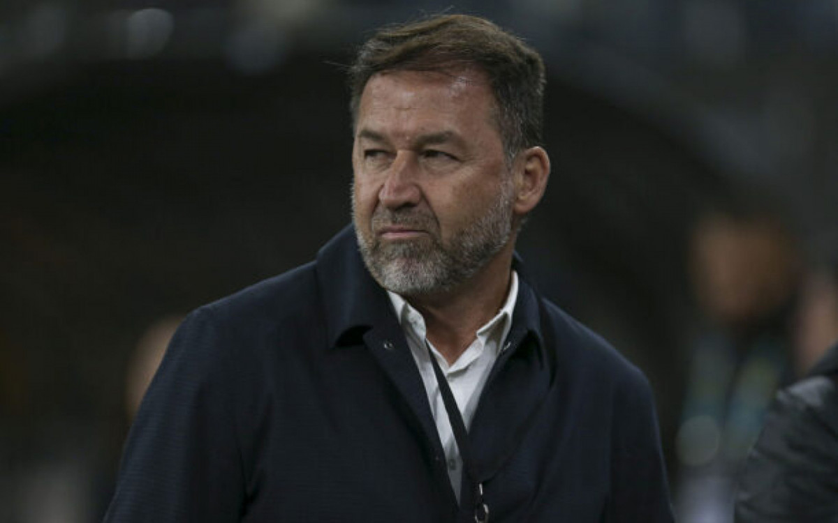 SAO PAULO, BRAZIL - JULY 16: Augusto Melo, President of Corinthians looks on during the match between Corinthians and Criciuma at Neo Quimica Arena on July 16, 2024 in Sao Paulo, Brazil. (Photo by Ricardo Moreira/Getty Images)