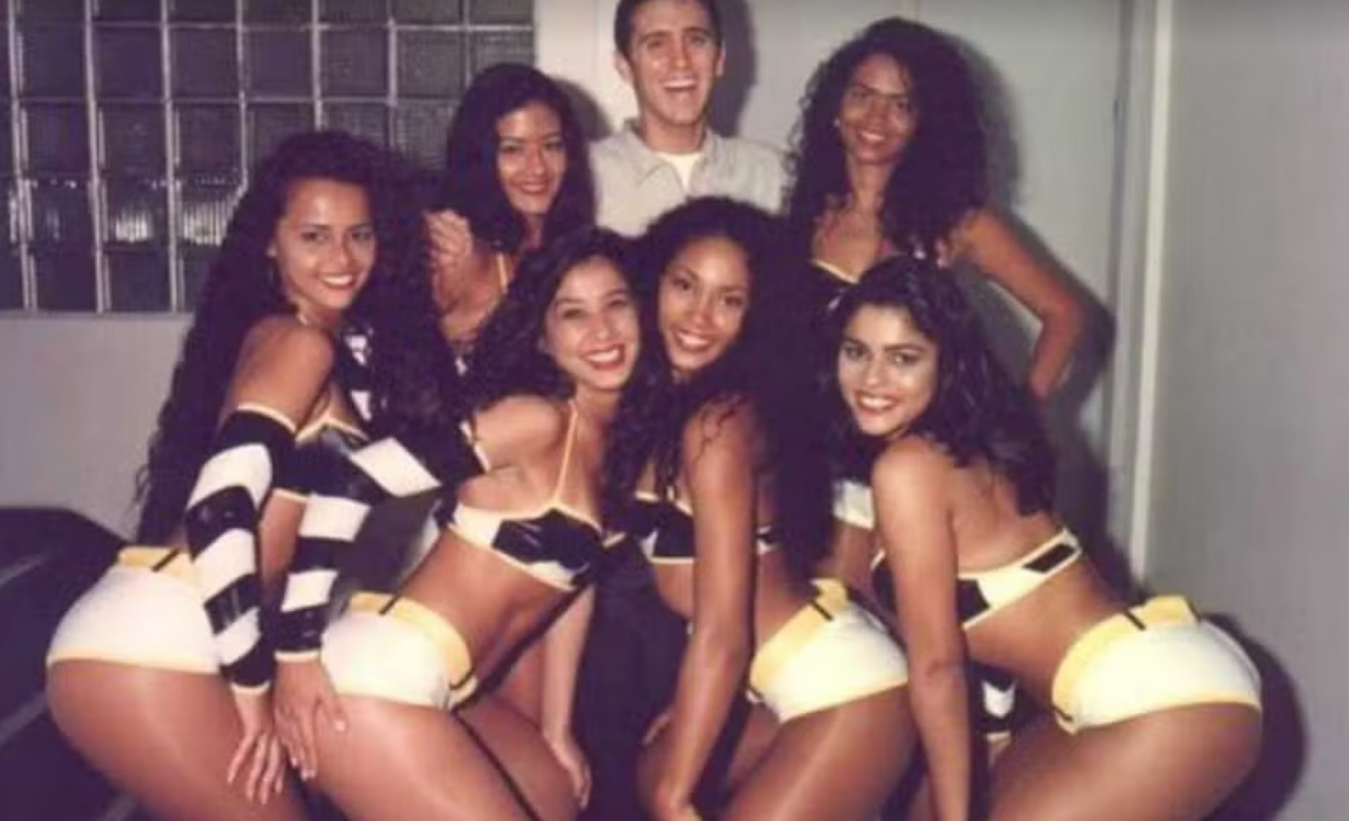 Rosiane Pinheiro publica foto com Graciane Azevedo,  Viviane Araújo, Scheila Carvalho nos bastidores do concurso 'A Nova Morena do Tchan'  - Reprodução do Instagram