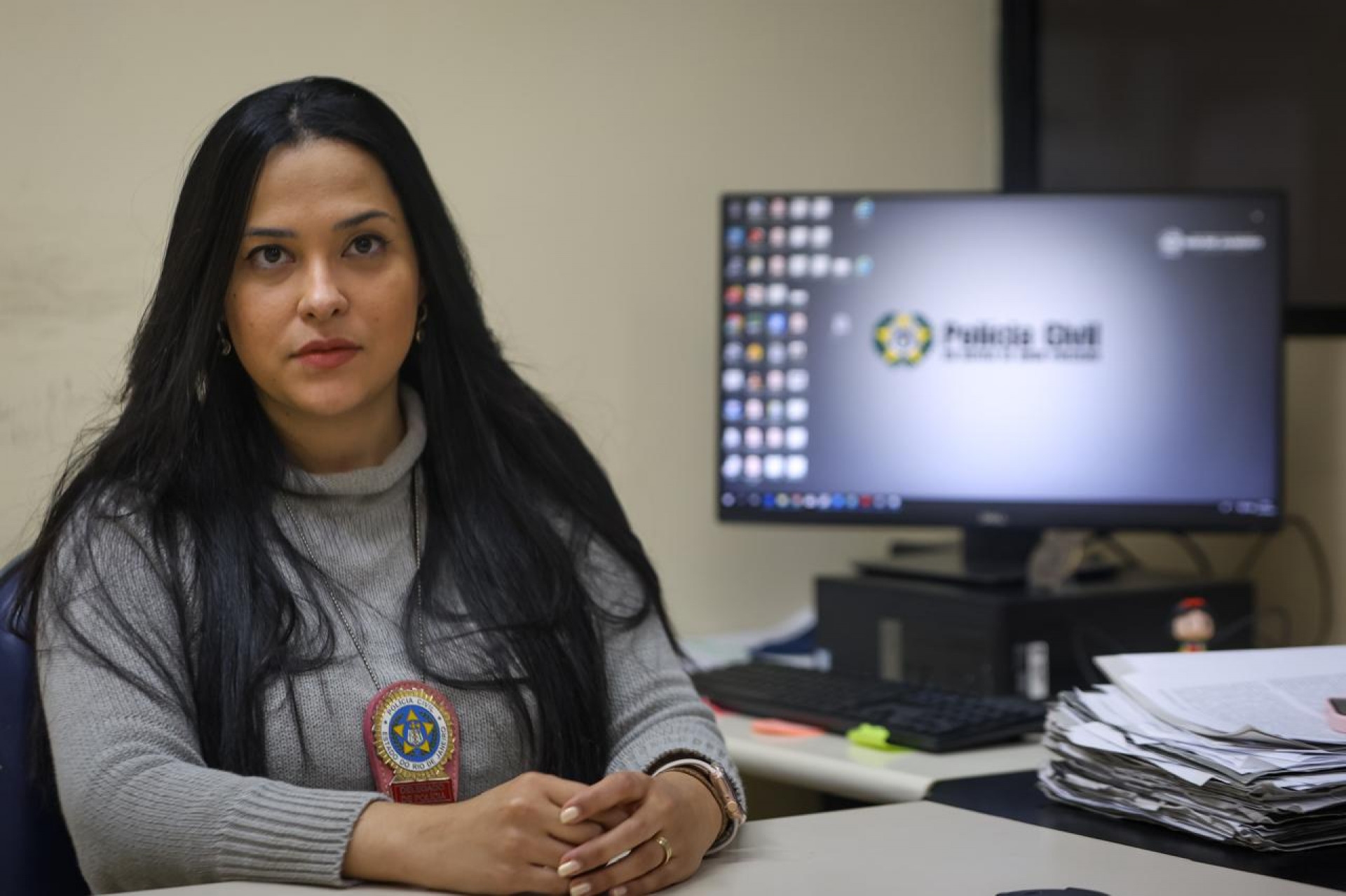 Delegada Camila Lourenço fala sobre apreensão de adolescente oriundo do Morro dos Macacos - Renan Areias/Agência O Dia