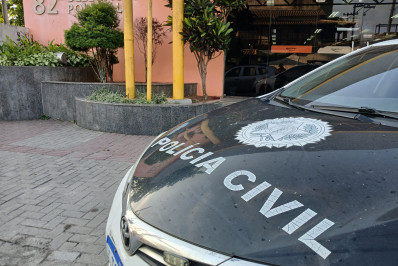 Suspeito de integrar quadrilha de roubo a supermercados foge e deixa filho de 11 anos sozinho