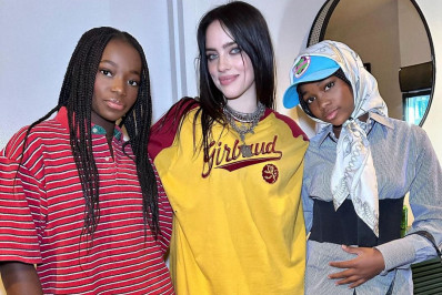 Madonna e as filhas tietam a cantora Billie Eilish em bastidores de show 