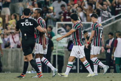 Fluminense reduz risco de rebaixamento após vitória sobre Athletico-PR