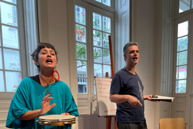 Concurso oferece prêmio de até R$ 1 mil para poesias de estudantes com deficiência do Rio