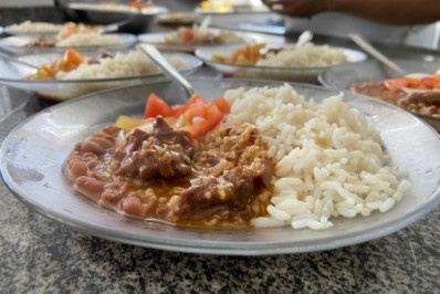 Caxias serve 120 mil refeições diariamente nas escolas municipais