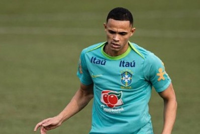 Convocado por Dorival, lateral da Seleção entra na mira do Barcelona