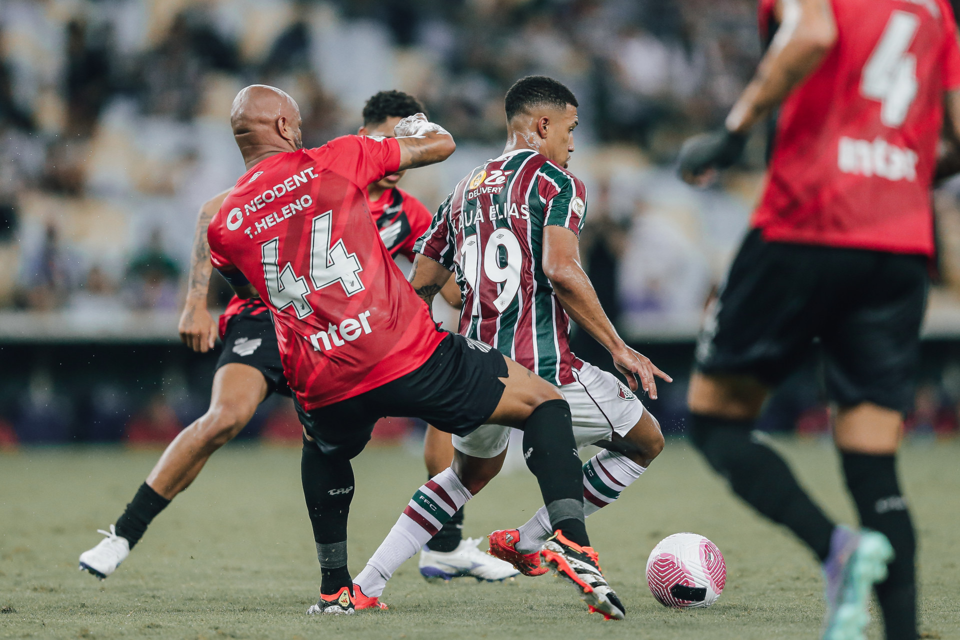 Lance do jogo entre Fluminense e Athletico-PR - Lucas Merçon/Fluminense FC