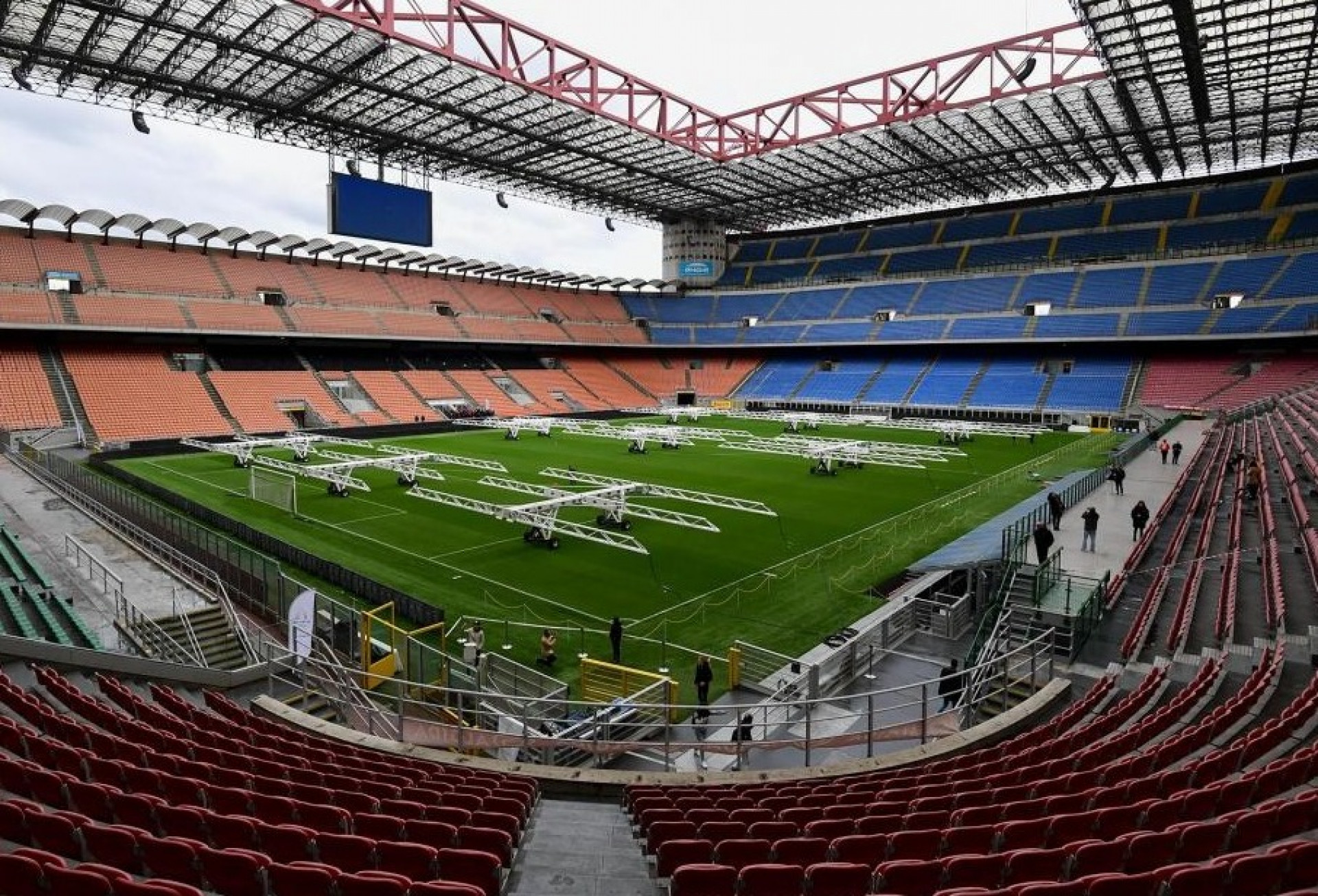 Polícia investiga processo de venda do San Siro ao Milan e Inter de Milão