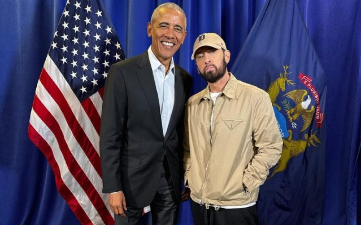 Eminem ao lado de Barack Obama, que presidiu o país de 2009 a 2016