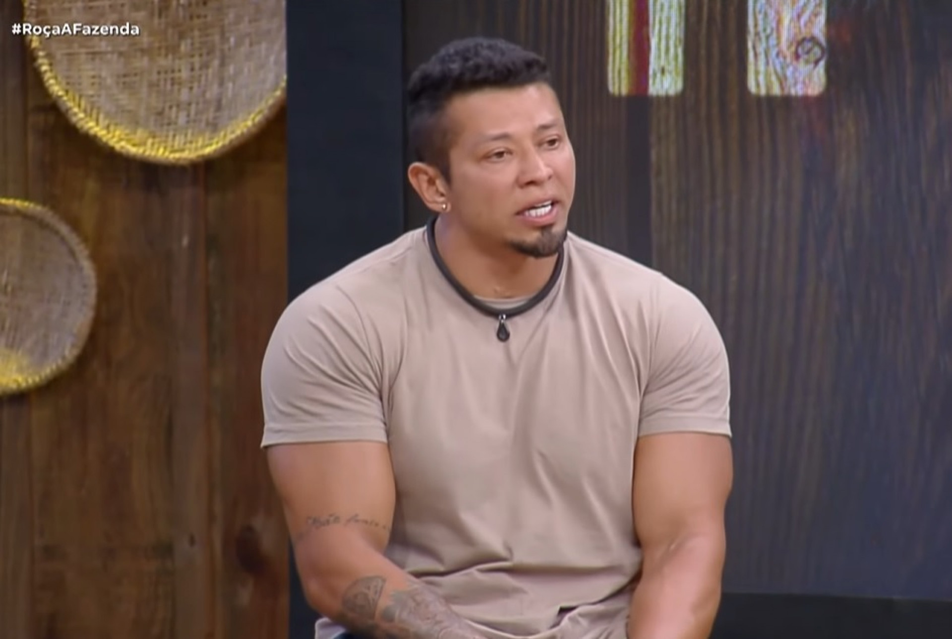 Adriane Galisteu perde a paciência com Gilson - Reprodução da Record