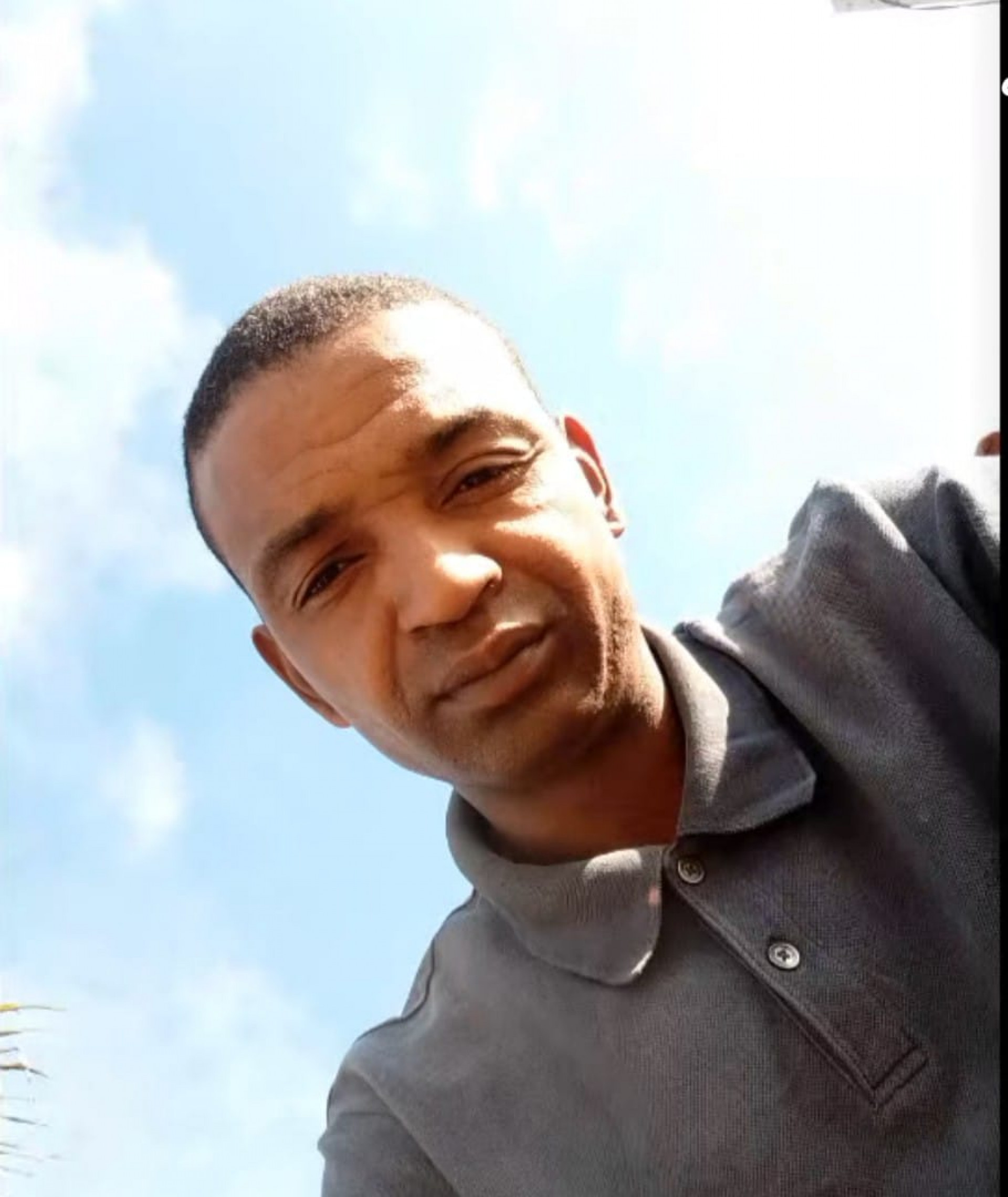 De acordo com a família, Marco Antônio mantinha um relacionamento com uma mulher e tinha uma filha de 1 ano e três meses