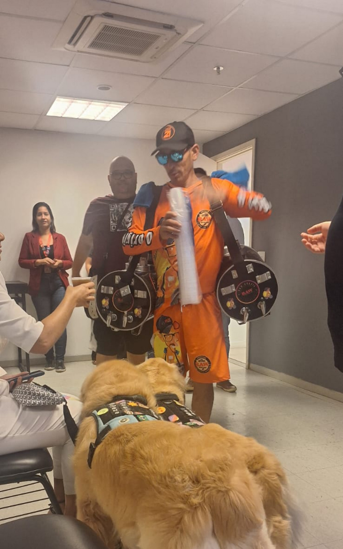 Houve distribui&ccedil;&atilde;o de mate e limonada no dia do anivers&aacute;rio