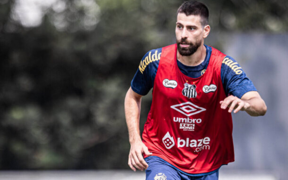 Luan Peres pode voltar em jogo do Santos contra o Ituano