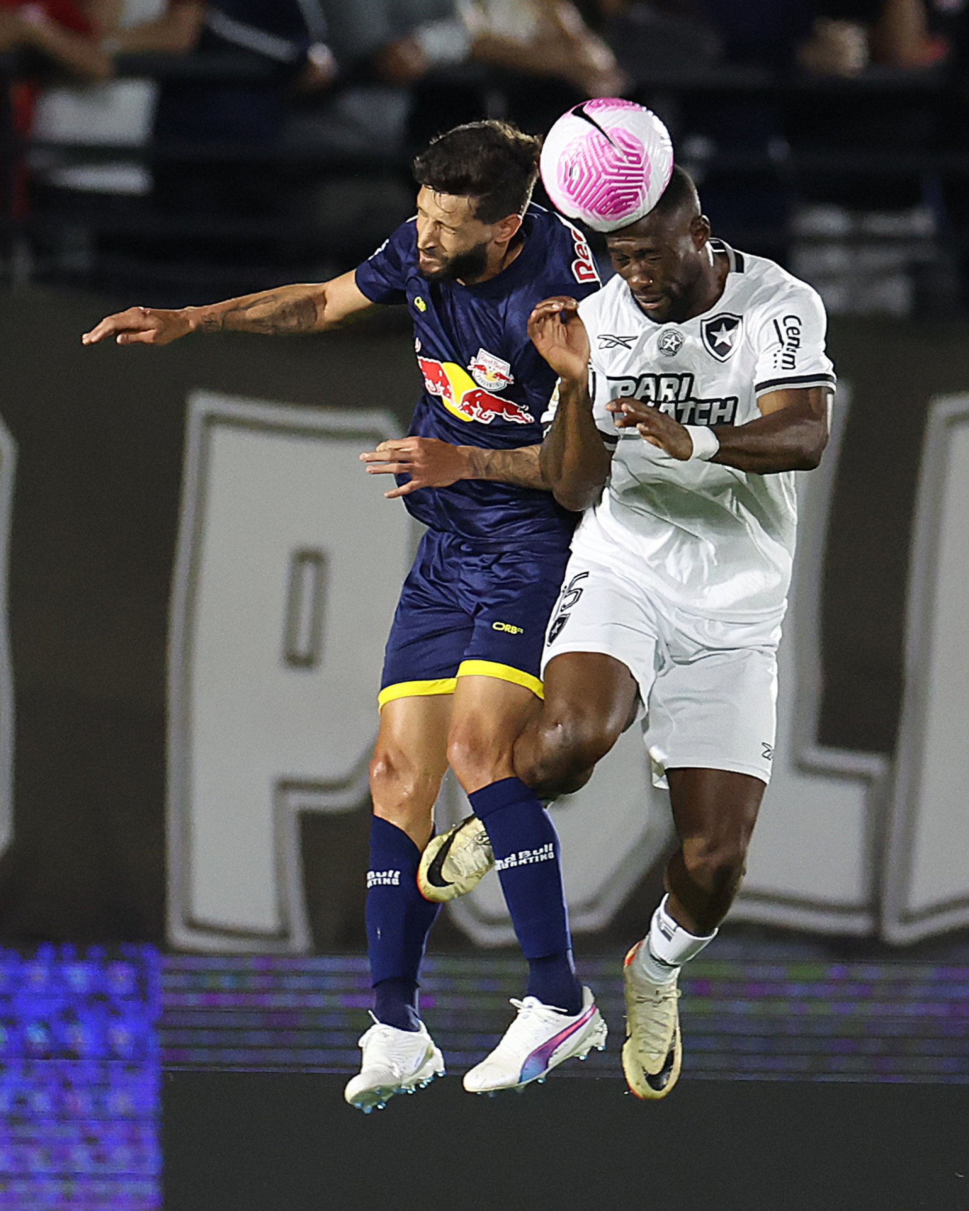 Bastos.RedBull Bragantino x Botafogo pelo Campeonato Brasileiro no Estadio Nabi Abi Chedid. 26 de Outubro de 2024, Braganca Paulista, SP, Brasil. Foto: Vitor Silva/Botafogo.
Imagem protegida pela Lei do Direito Autoral Nº 9.610, DE 19 DE FEVEREIRO DE 1998. Sendo proibido qualquer uso comercial, remunerado e manipulacao/alteracao da obra.
- Vitor_Silva