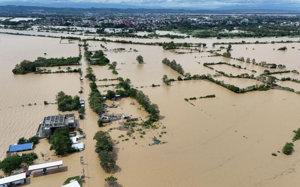 Diversas cidades ficaram inundadas