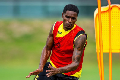 Possível titular em final, Evertton Araújo tem confiança da comissão técnica do Flamengo