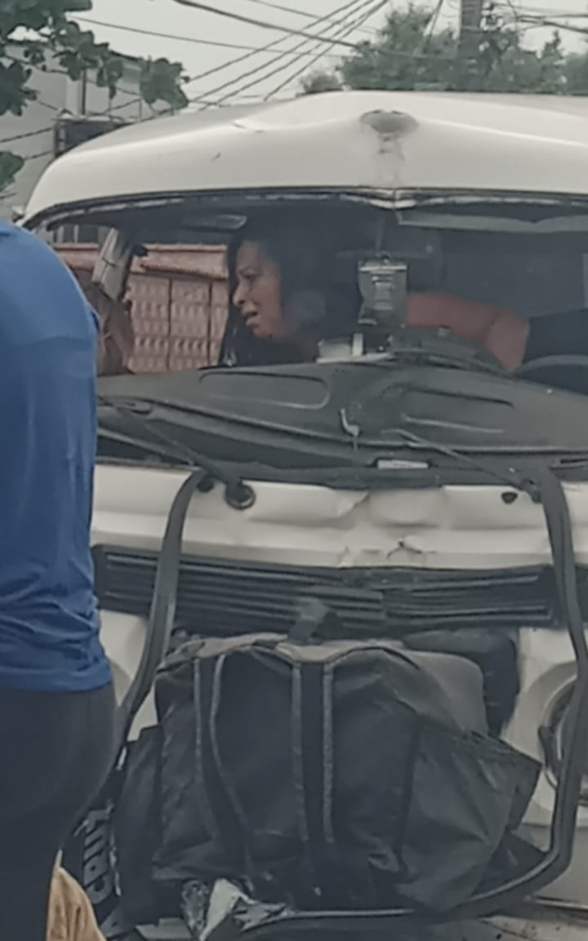 Equipe do Corpo de Bombeiros foi acionada para o local às 13h20