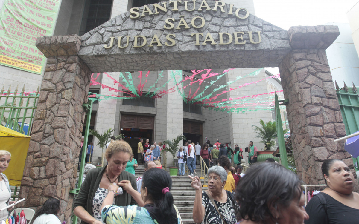 Cerca de vinte mil pessoas estiveram no Santu&aacute;rio S&atilde;o Judas Tadeu