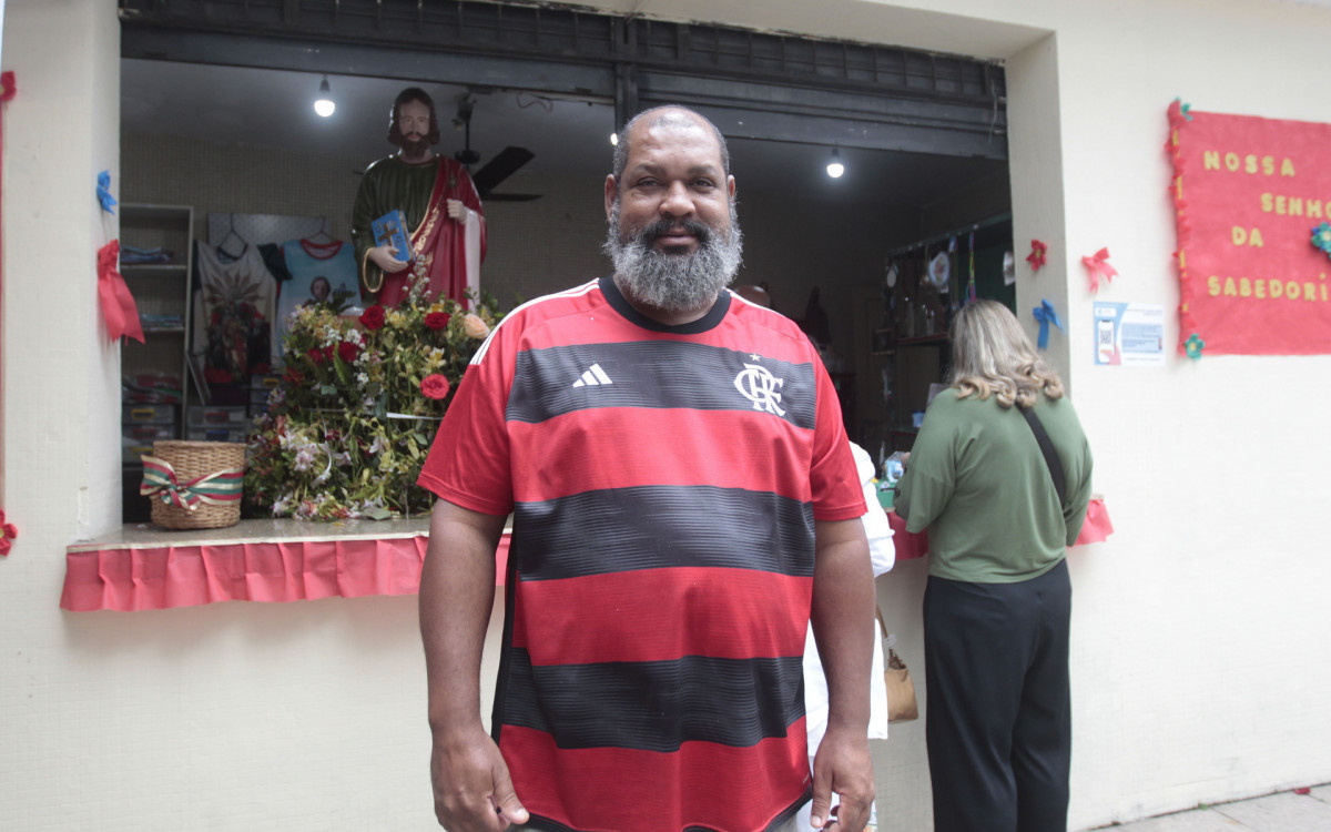 Roberto Almeida pede b&ecirc;n&ccedil;&atilde;os ao Flamengo - Reginaldo Pimenta/Ag&ecirc;ncia O Dia