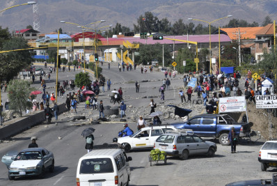 Novo confronto entre polícia e manifestantes na Bolívia deixa 13 feridos
