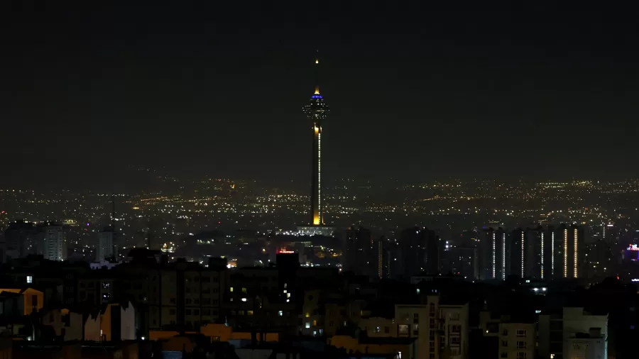 Irã promete resposta 'firme e eficaz' ao ataque israelense