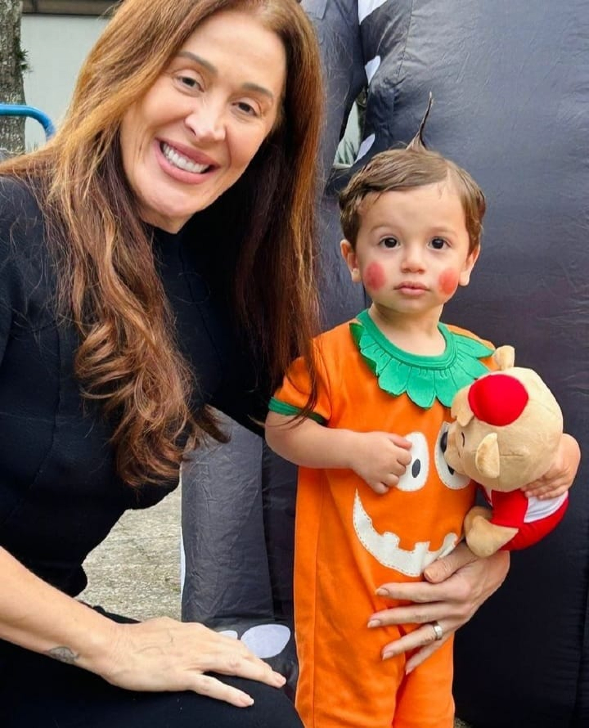 Claudia Raia com o filho Luca  - Reprodução/Instagram