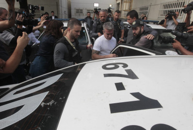 Veja galeria de fotos do bicheiro Rogério de Andrade ao ser preso por envolvimento na morte de rival