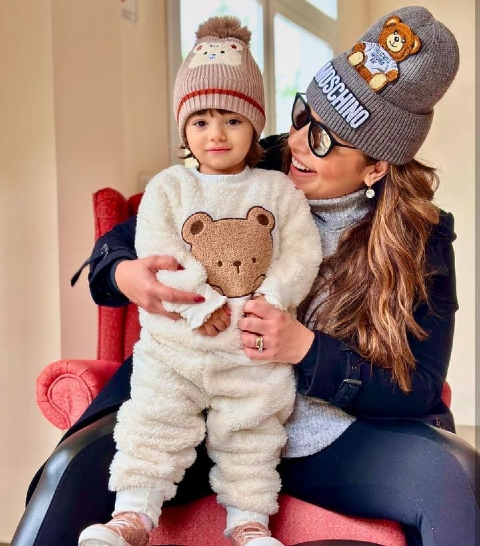 Renata Domínguez com a filha Giulia - Reprodução/Instagram