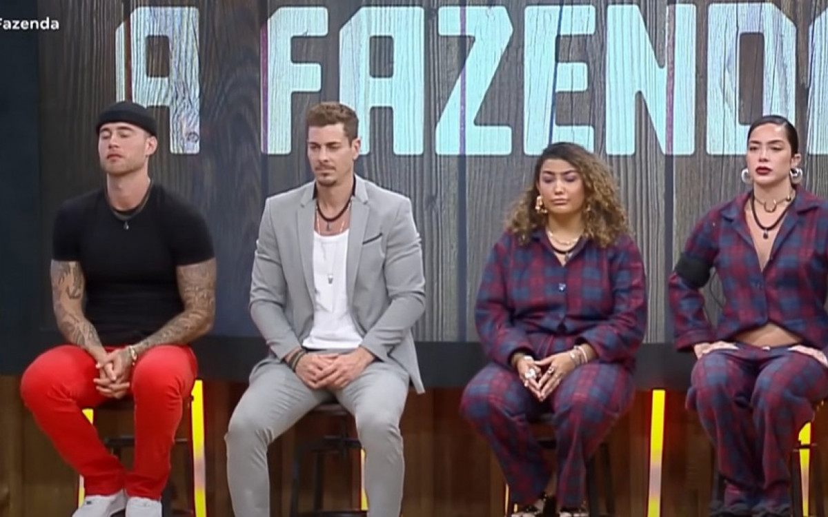 Camila Moura, Luana Targinno, Sacha Bali e Yuri Bonotto estão na roça - Reprodução de vídeo