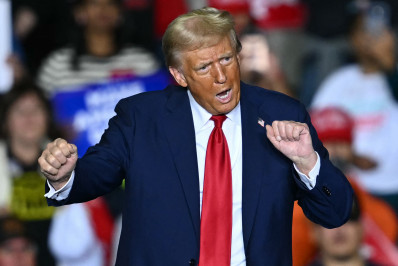 Europa vai pagar 'preço alto' por não comprar dos EUA, diz Trump